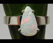 SILVER 925 RING & AUSTRALIAN OPAL