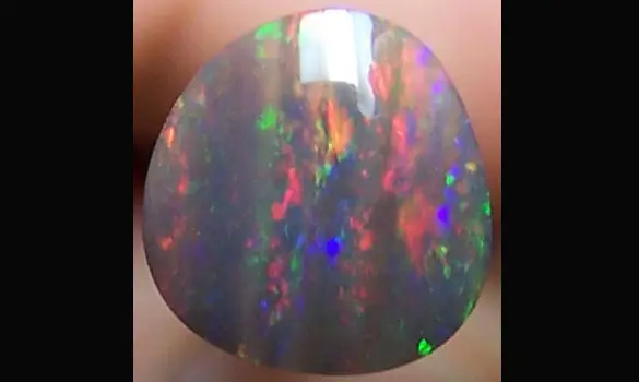 SOLID BLACK OPAL 1.15CT L. Ridge
