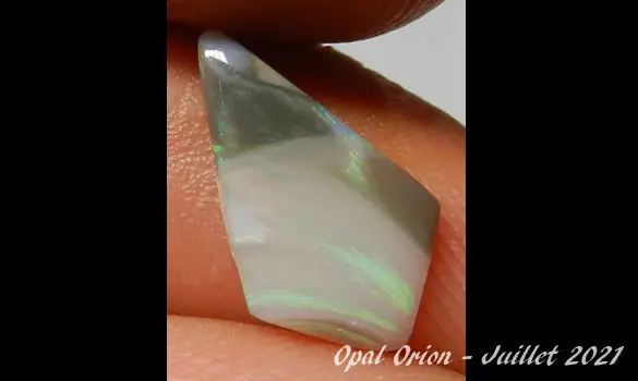 DARK OPAL 0.95 CT AUSTRALIA L. RIDGE