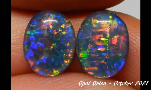 2 OPALES TRIPLET OVALE 10x8 mm AUSTRALIE
