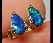 18 K GOLD EARRING & DOUBLET OPALS