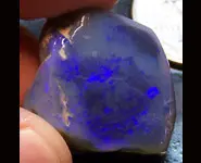 ROUGH BLACK OPAL 33.25 CT L. RIDGE