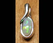PENDENTIF OPALE NOIRE ARGENT AUSTRALIE