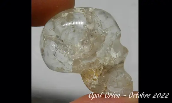 CRANE DE CRISTAL OPALE HYALITE UV FLUO