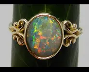 BAGUE OPALE NOIRE AUSTRALIE NOBLE OR 18K
