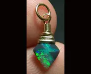 PENDENTIF OR 14K GF - OPALE NOIRE