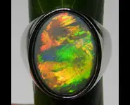 18 K GOLD MEN RING & AUSTRALIAN OPAL