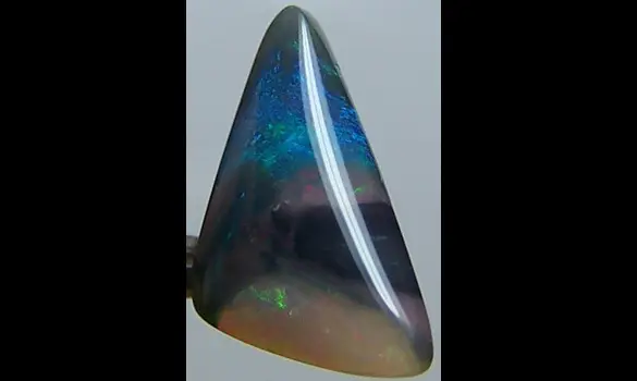SOLID BLACK OPAL 2.05 CT L. RIDGE