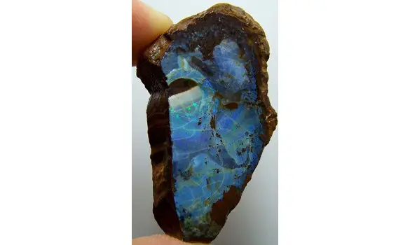 ROUGH BOULDER OPAL 156 CT AUSTRALIA