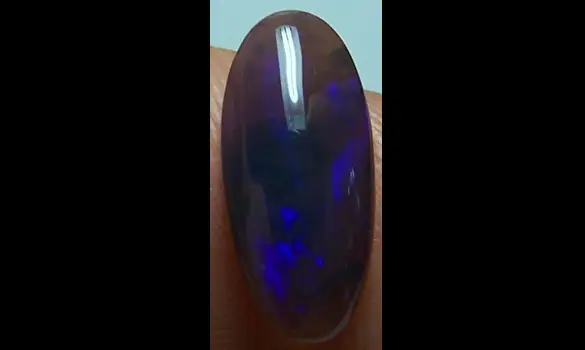 SOLID OPALE CRISTAL 2.30 CT AUSTRALIE