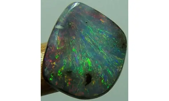 OPALE BOULDER POLIE 3.05 CT AUSTRALIE
