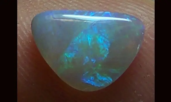 SOLID CRYSTAL OPAL 1.85 CT AUSTRALIA