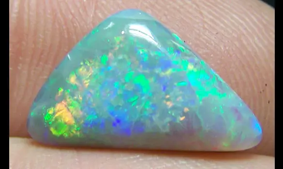 SOLID BLACK OPAL 4.50 CT AUSTRALIA