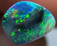 SOLID OPALE NOIRE 0.80 CT AUSTRALIE