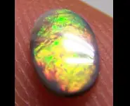 SOLID OPALE NOIRE 0.25 CT MINTABIE