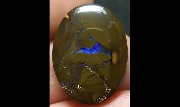 CUT KOROIT OPAL 15 CT AUSTRALIA, QLD