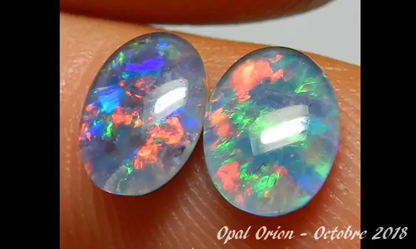 2 OPALES TRIPLET 8x6 mm PIERRE AUSTRALIE