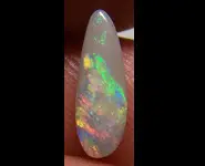 SOLID OPALE DARK 0.80 CT AUSTRALIE