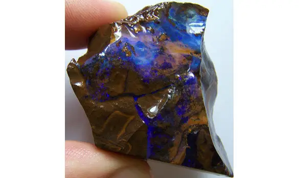 ROUGH BOULDER OPAL 269 CT AUSTRALIA
