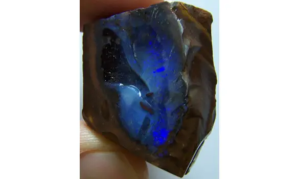 ROUGH BOULDER OPAL 130 CT AUSTRALIA