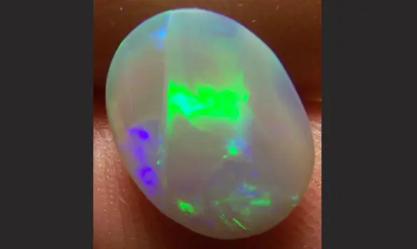 SOLID DARK OPAL 1.85 CT AUSTRALIA