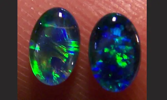 2 OPALES TRIPLET 6x4mm COOBER PEDY