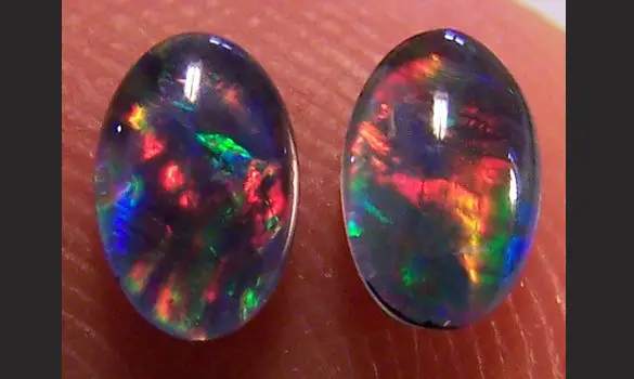 2 OPALES TRIPLET 6x4mm COOBER PEDY