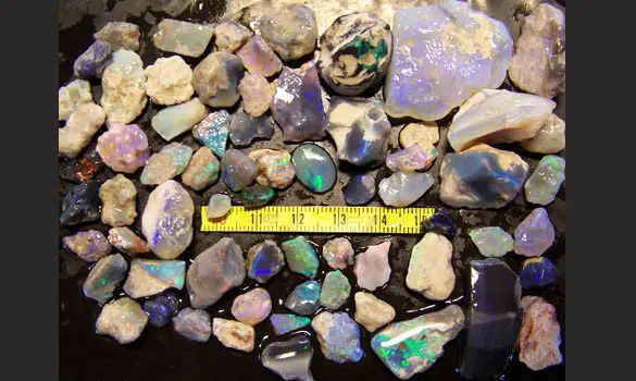 OPALE NOIRE BRUTE 371 CT AUSTRALIE