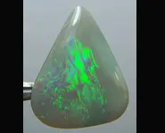 SOLID DARK OPAL 6.10 CT AUSTRALIA