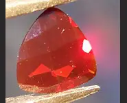 OPALE DE FEU FACETTEE 0.50 CT MEXIQUE