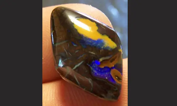 OPALE KOROIT 14.25 CT AUSTRALIE QLD