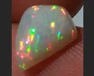 HONEYCOMB PRISM OPAL 1.70 CT WELO