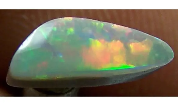 SOLID BLACK OPAL 0.85 CT L.RIDGE