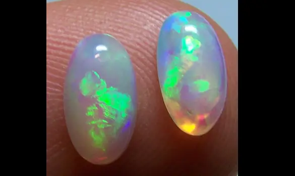 OPALES CRISTAL 1.60 CT BRESIL LEMAO