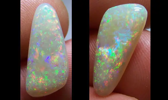 SOLID OPALE CRISTAL 3.90 CT MINTABIE