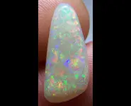 SOLID OPALE CRISTAL 3.90 CT MINTABIE