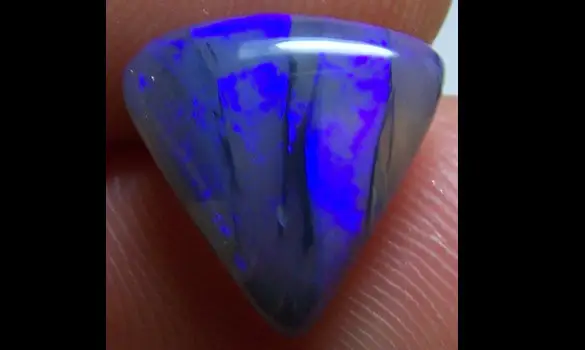 OPALE CRISTAL 3.45 CT LIGHTNING RIDGE